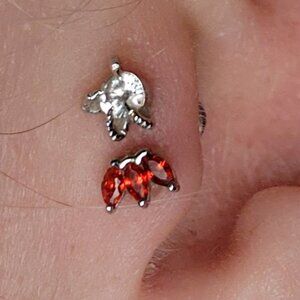 White gold invictus garnet fan threadless end